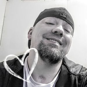 Meet your Posher, Wes